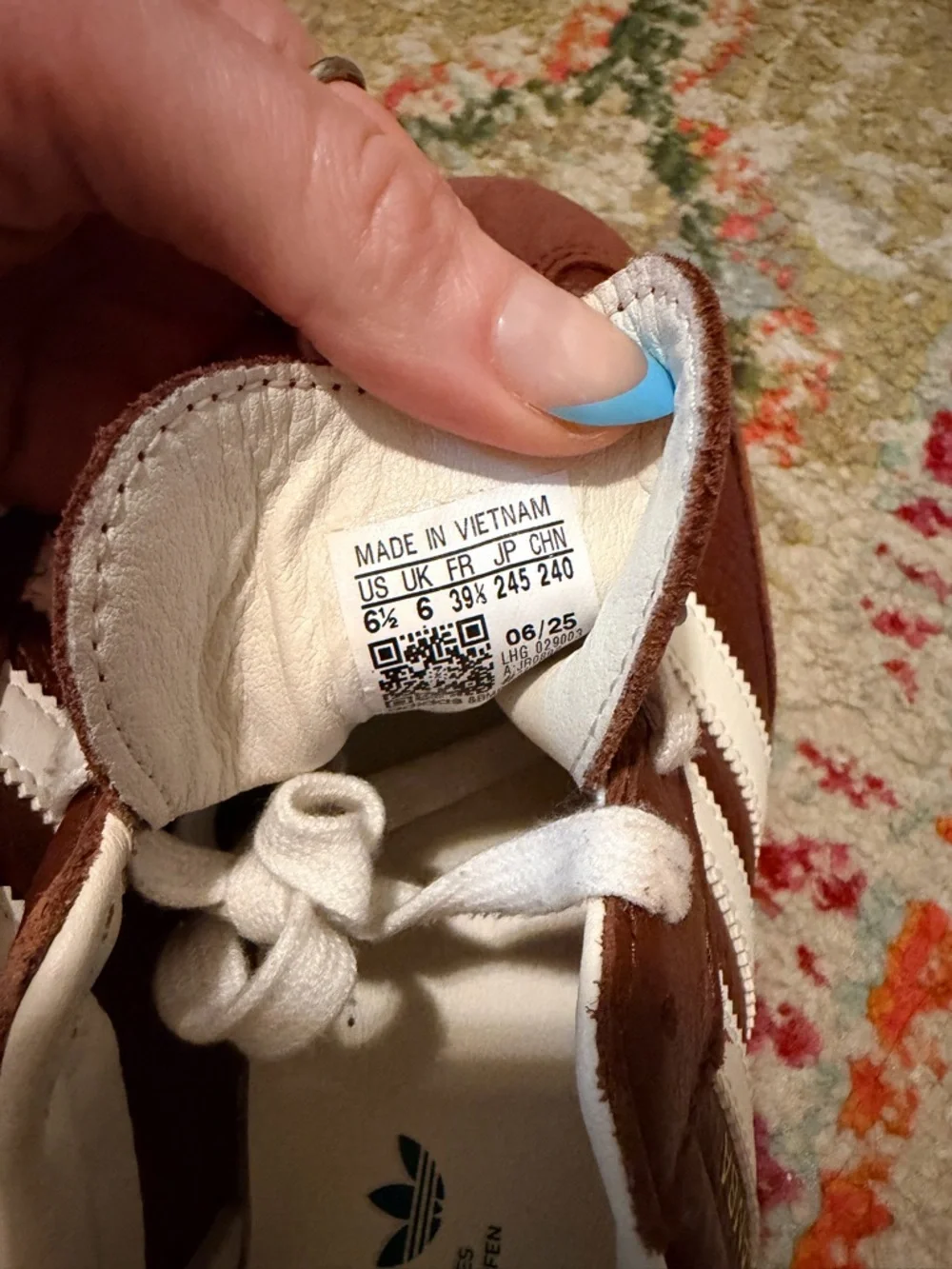 ADIDAS Brown Leather Sneakers with White Stripes. Size US men’s 6.5 / Women’s 8 - Picture 8 of 13